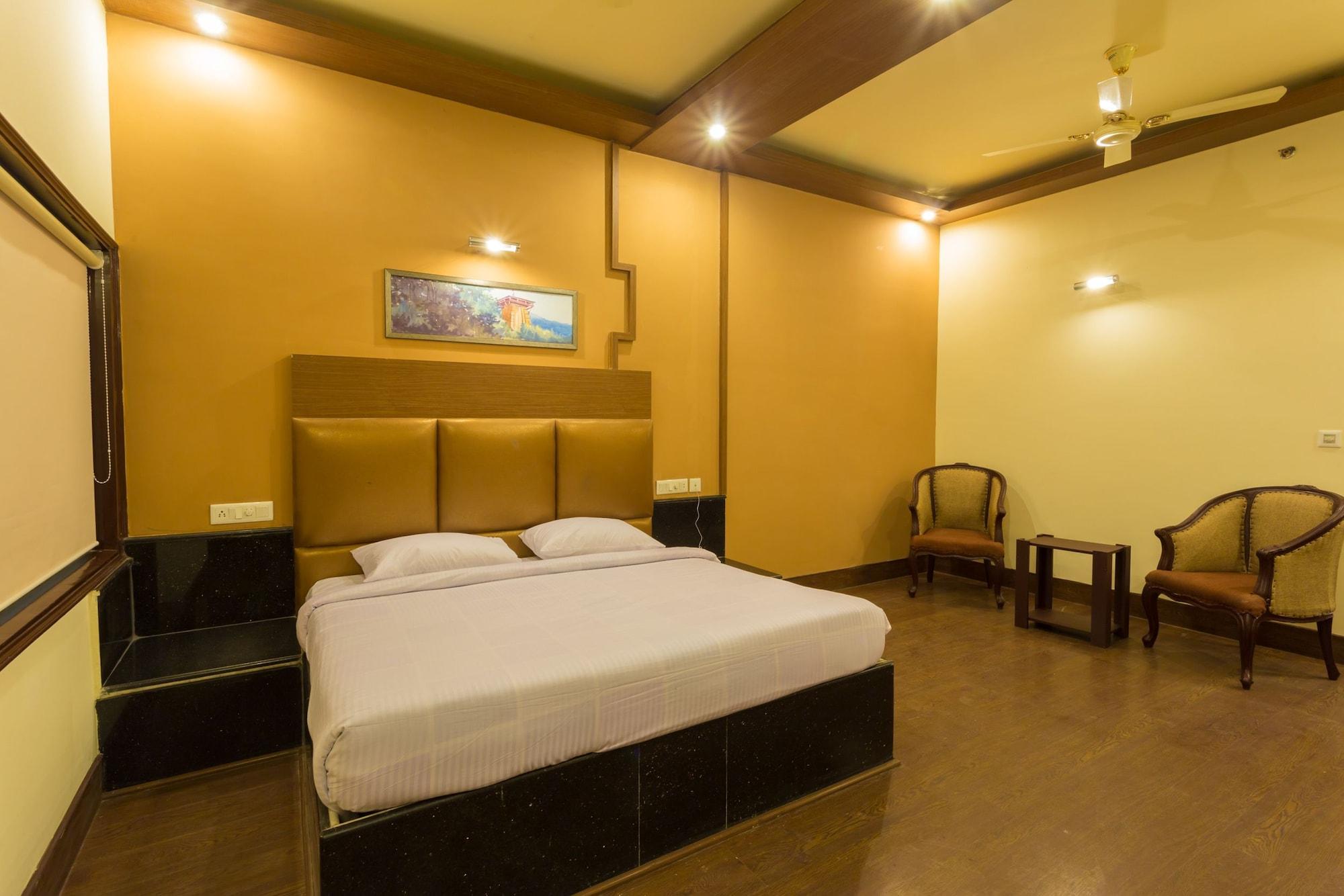 Katra Hotel Катра Екстериор снимка