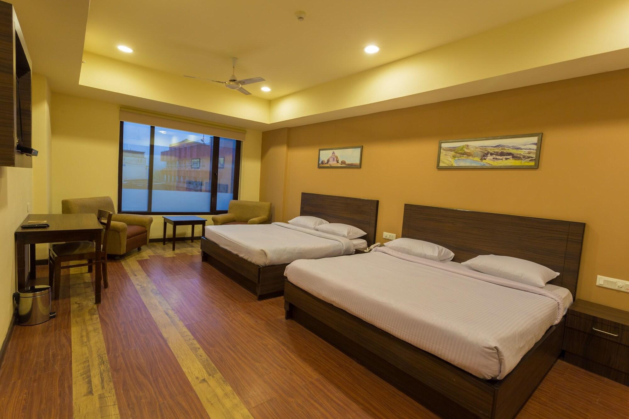 Katra Hotel Катра Екстериор снимка