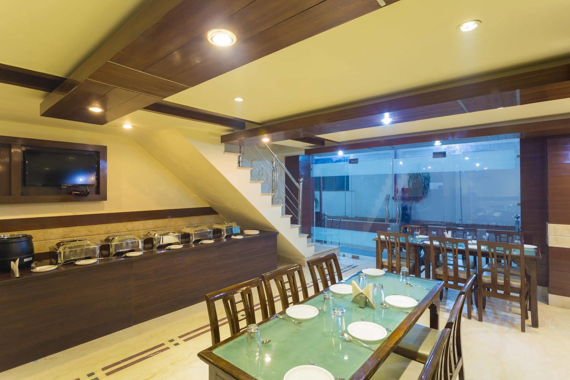 Katra Hotel Катра Екстериор снимка
