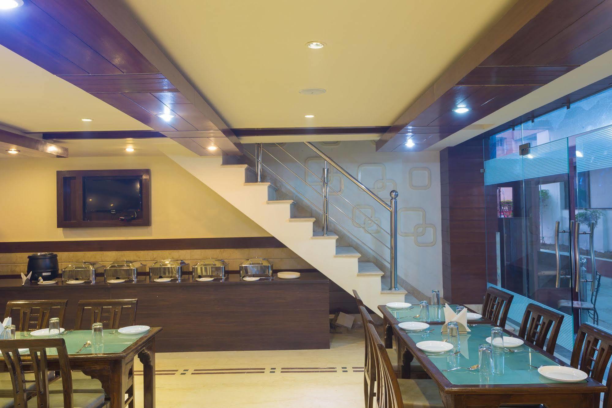Katra Hotel Катра Екстериор снимка