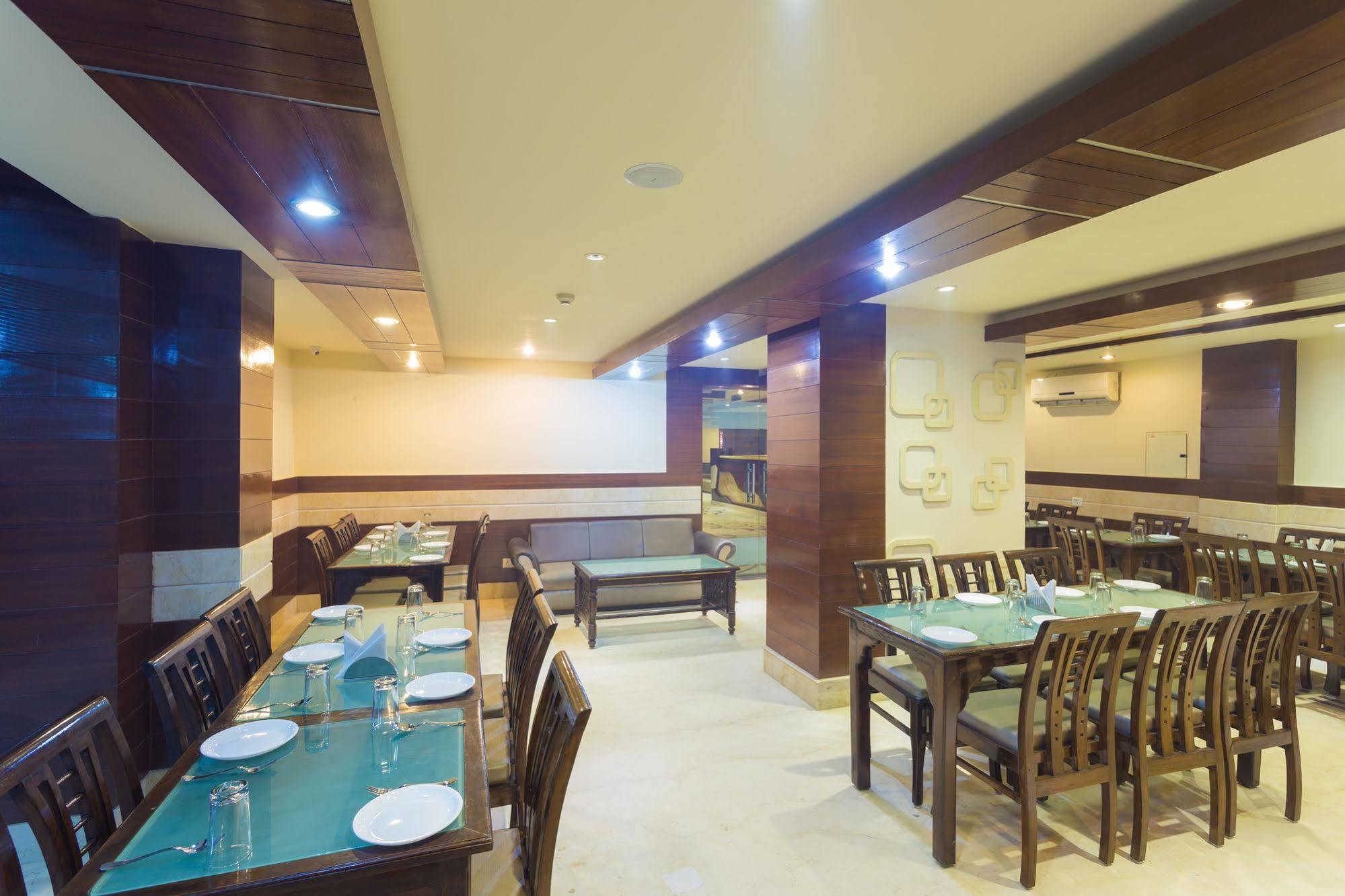 Katra Hotel Катра Екстериор снимка